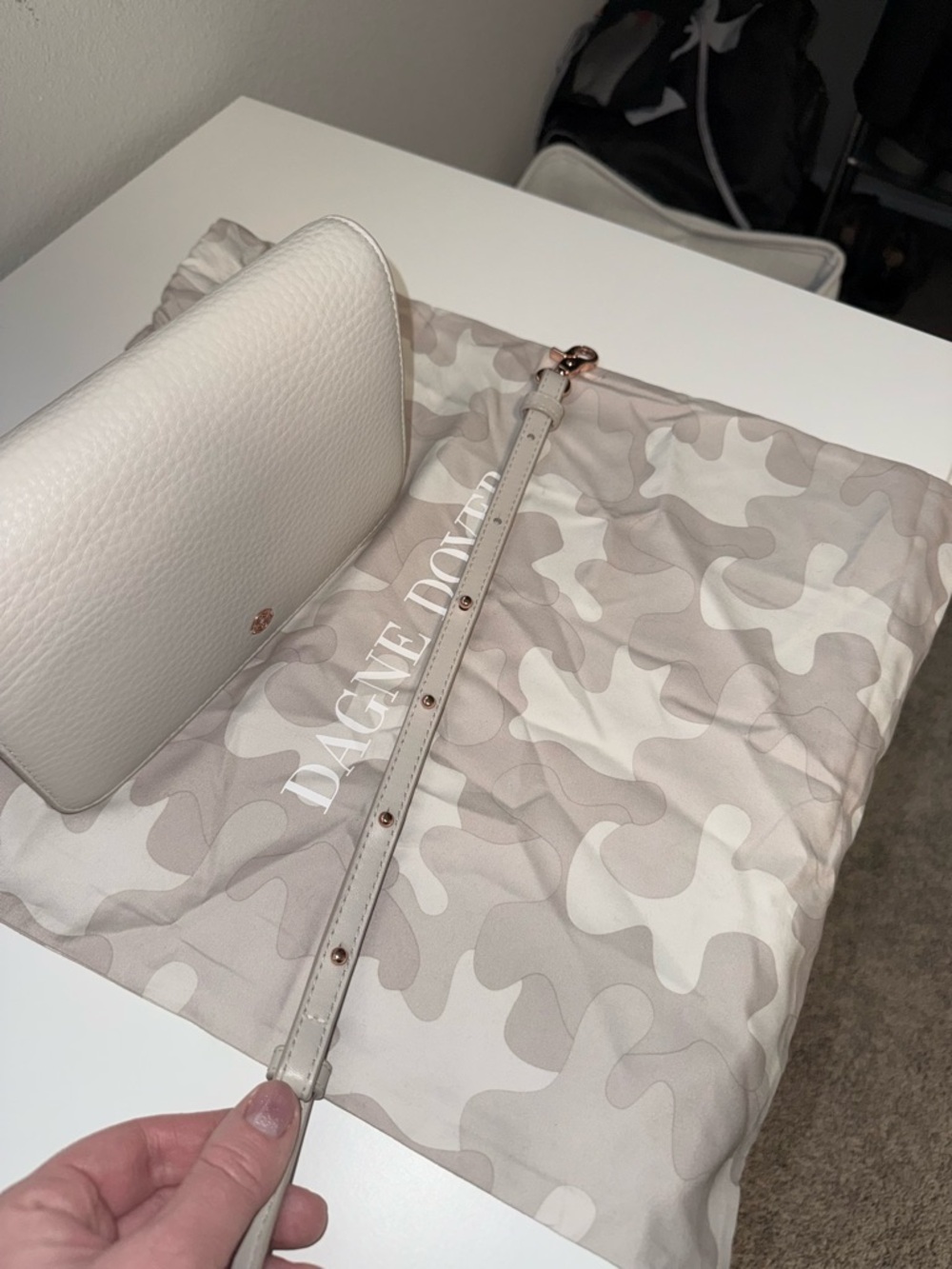 Dagne Dover Cream Leather Crossbody Bag - Picture 11 of 13